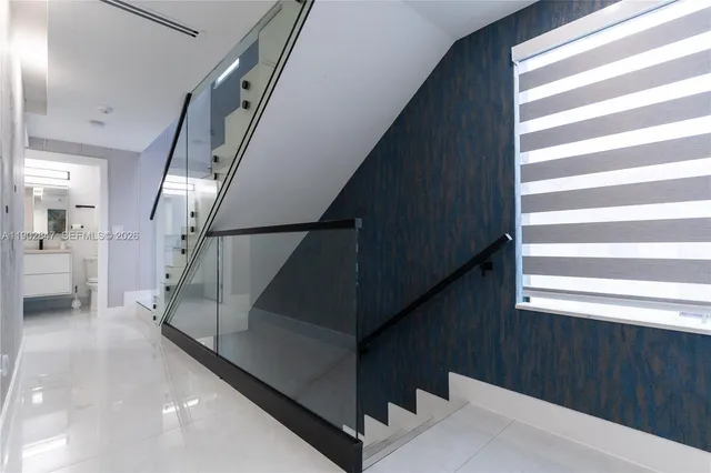 $3,095,000 | 5601 North Ocean Drive, Hollywood, FL 33019