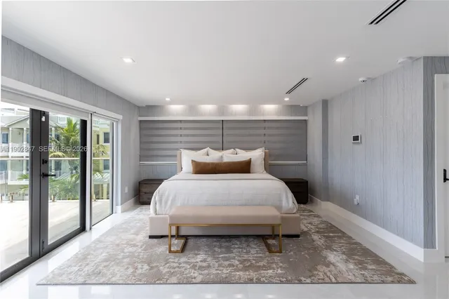 $3,095,000 | 5601 North Ocean Drive, Hollywood, FL 33019