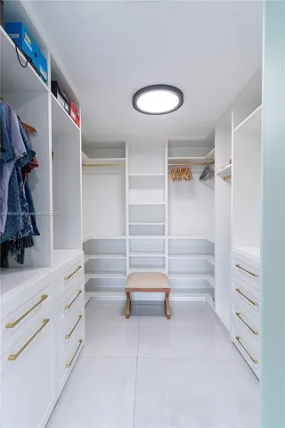 $3,195,000 | 5601 North Ocean Drive, Hollywood, FL 33019