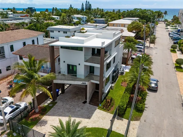 $3,195,000 | 5601 North Ocean Drive, Hollywood, FL 33019