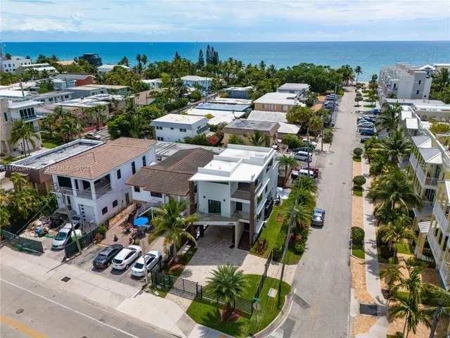 $3,195,000 | 5601 North Ocean Drive, Hollywood, FL 33019