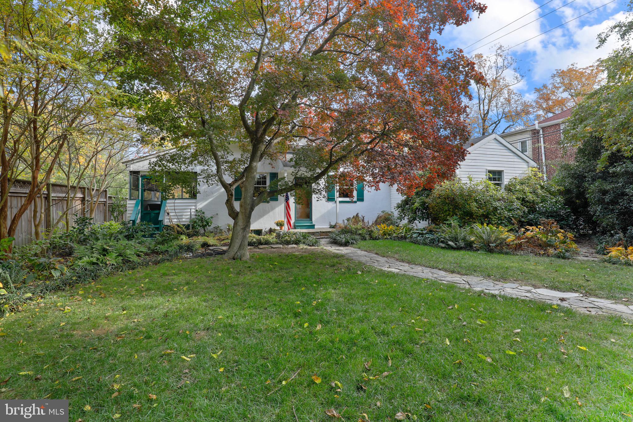 5821 Clearspring Road Baltimore, MD 21212 - Photo 1 of 33