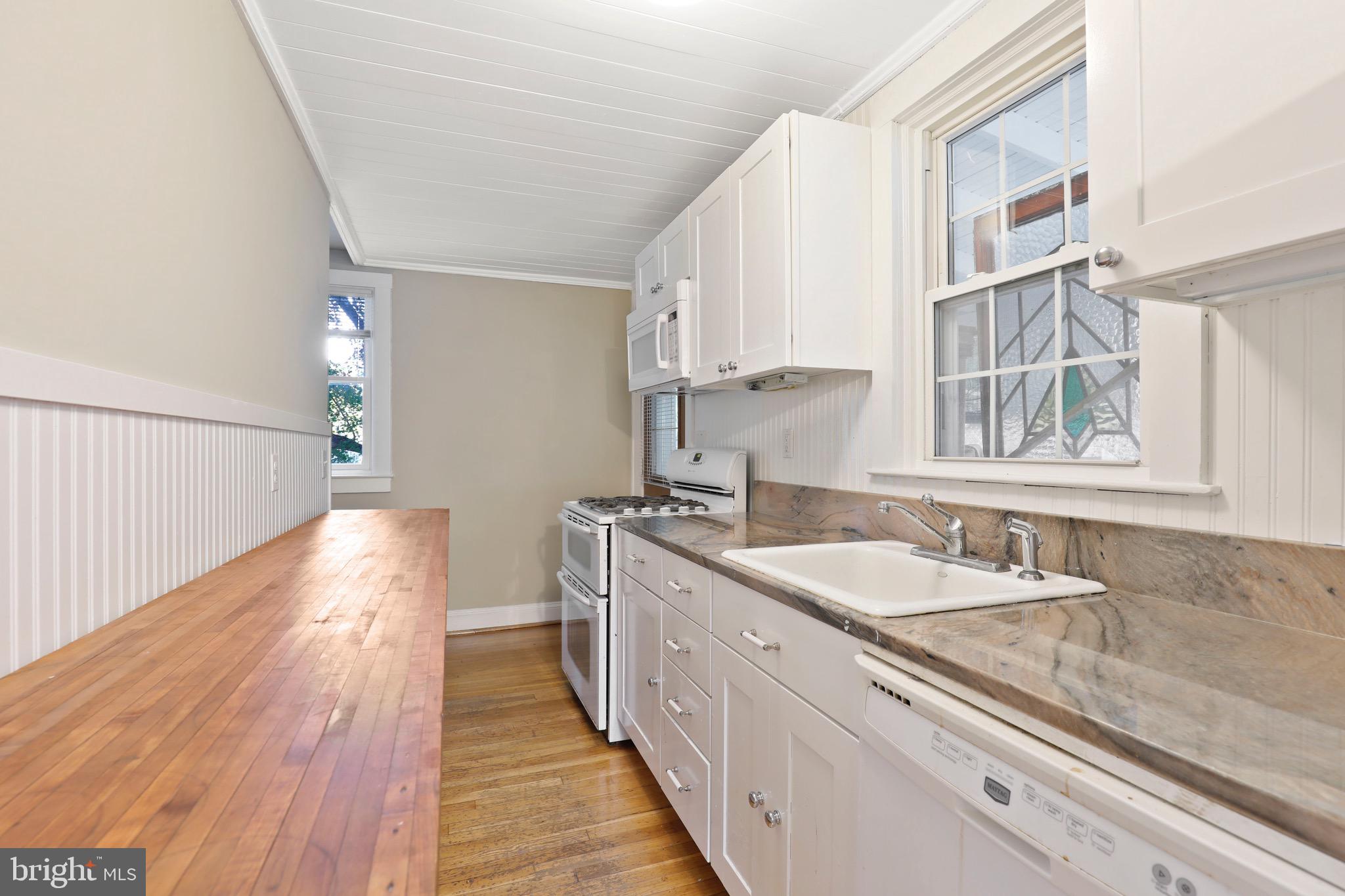 5821 Clearspring Road Baltimore, MD 21212 - Photo 12 of 33