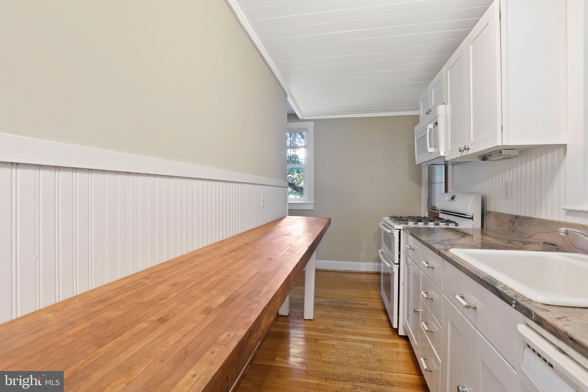 5821 Clearspring Road Baltimore, MD 21212 - Photo 13 of 33