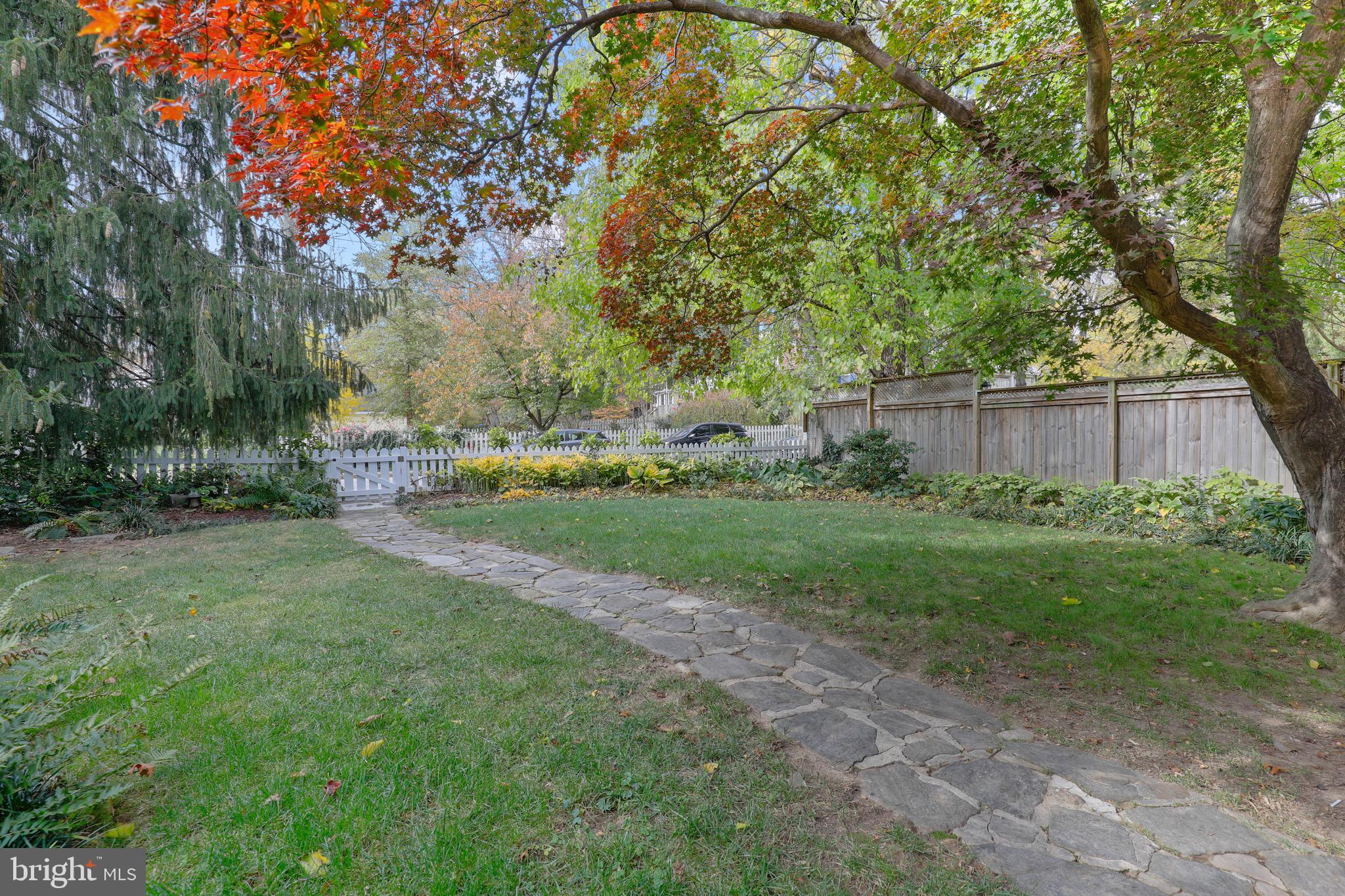 5821 Clearspring Road Baltimore, MD 21212 - Photo 4 of 33