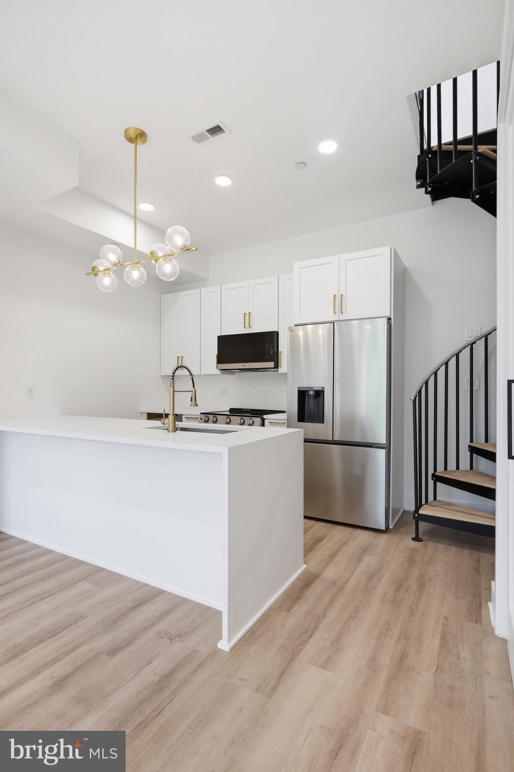 2105 M Street Northeast, Unit PH2 Washington, DC 20002 - Photo 14 of 30 Gallery Image 14
