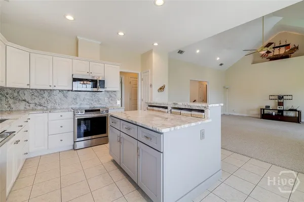 $3,250 | 886 Waterford Landing Road, Richmond Hill, GA 31324