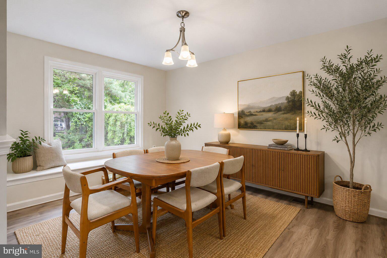 17303 Buehler Road Olney, MD 20832 - Photo 4 of 14 a view of a dining room with furniture and wooden floor