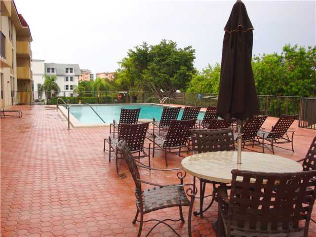 1000 Spanish River Road, Unit 2D Boca Raton, FL 33432 - Photo 23 of 25 Additional Photo