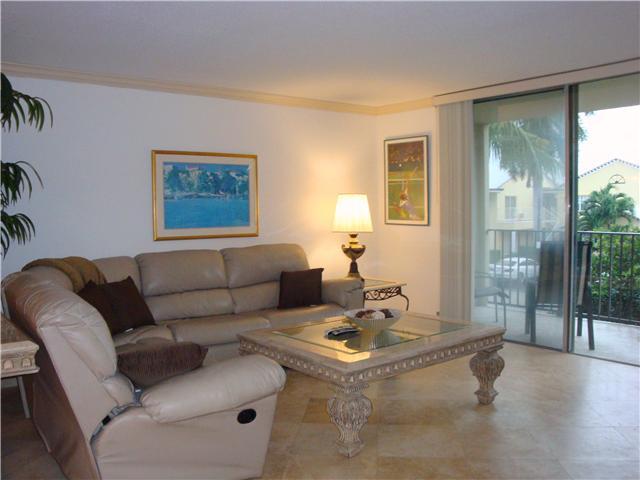 1000 Spanish River Road, Unit 2D Boca Raton, FL 33432 - Photo 3 of 25 Additional Photo