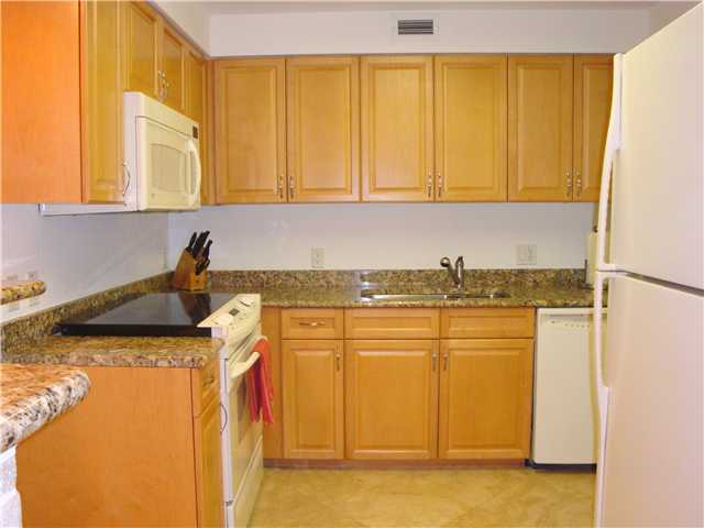 1000 Spanish River Road, Unit 2D Boca Raton, FL 33432 - Photo 5 of 25 Additional Photo