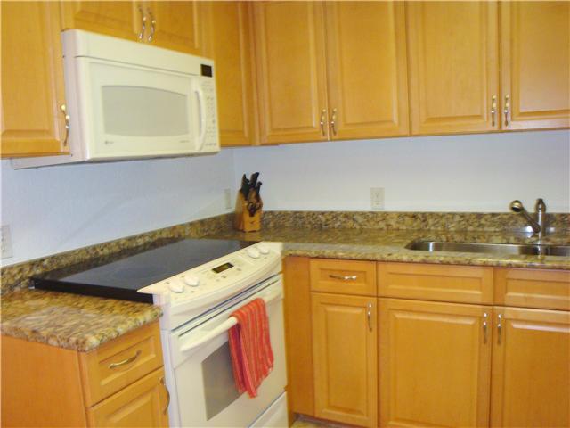 1000 Spanish River Road, Unit 2D Boca Raton, FL 33432 - Photo 6 of 25 Additional Photo