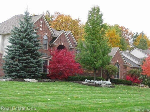 3805 Red Root Road Lake Orion, MI 48360 - Photo 22 of 25 Fall Front