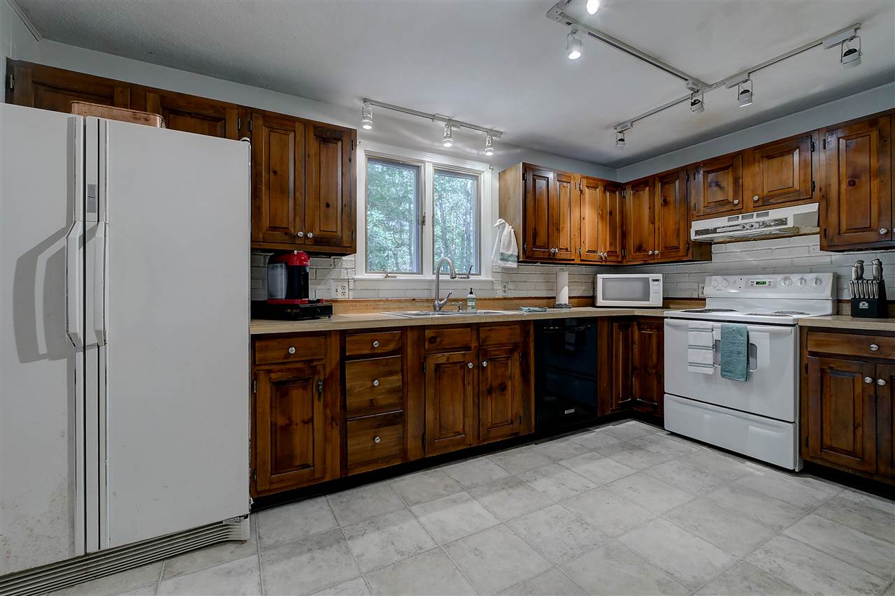 24 Juniper Ridge Road Exeter, NH 03833 - Photo 13 of 30