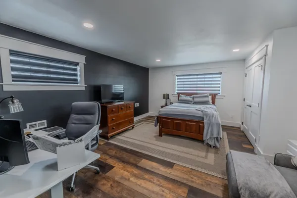 $899,900 | 898 60th Avenue, Beaver Creek, MN 56116