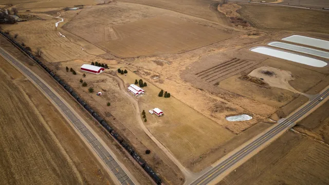 $899,900 | 898 60th Avenue, Beaver Creek, MN 56116