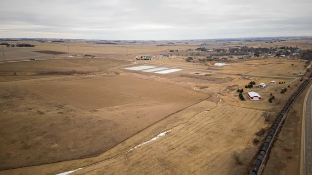 $899,900 | 898 60th Avenue, Beaver Creek, MN 56116