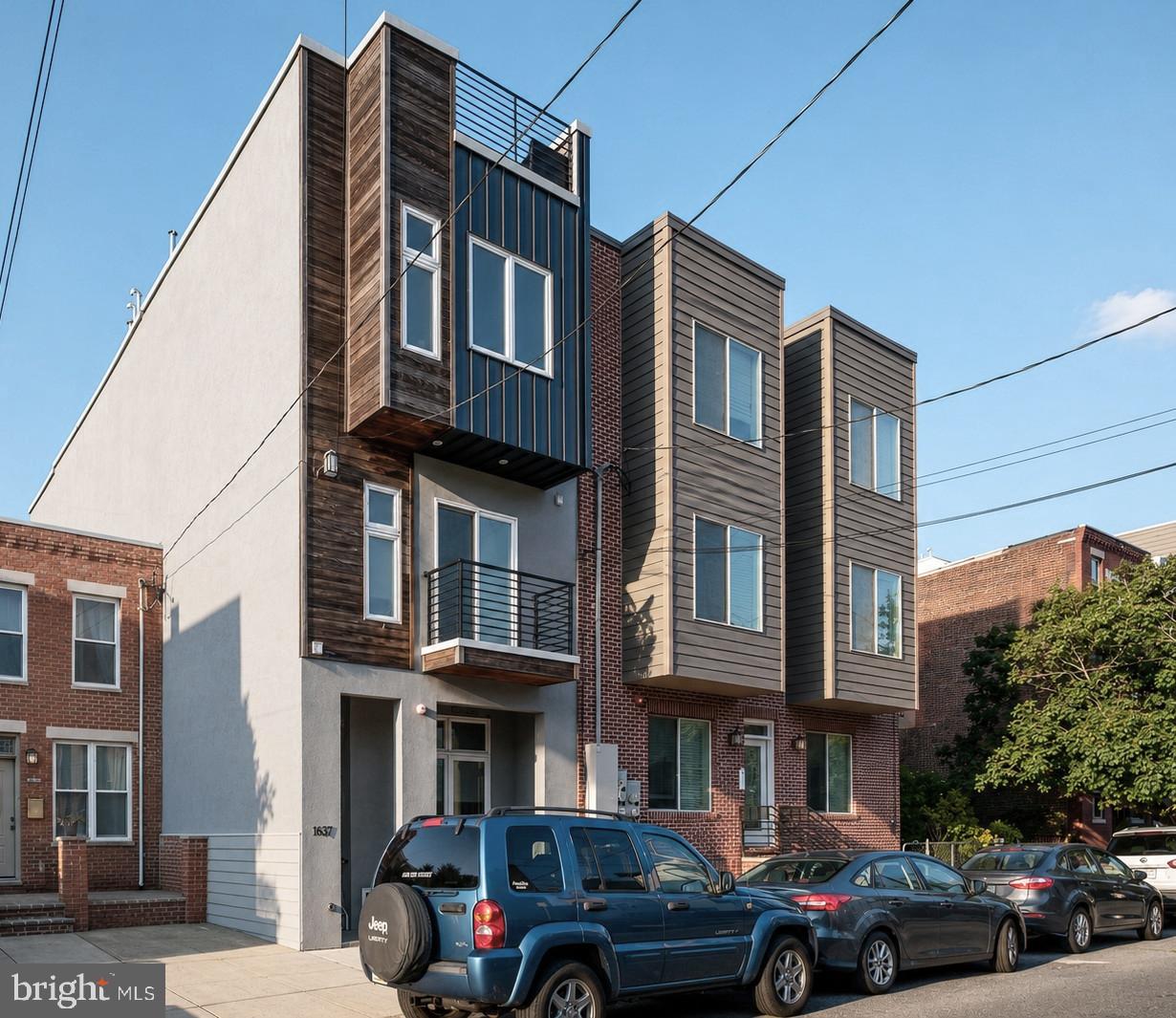 1637 Carpenter Street Philadelphia, PA 19146 - Photo 1 of 44 Front Facade