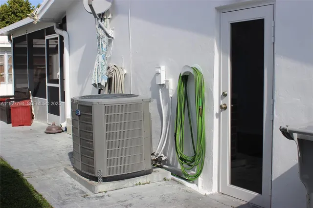 $320,000 | 231 Leisure Boulevard, Pompano Beach, FL 33064