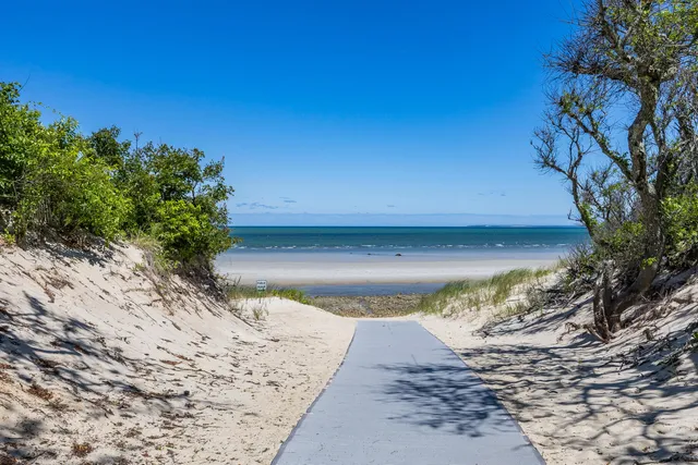 $1,825,000 | 410 Blueberry Pond Drive, Brewster, MA 02631