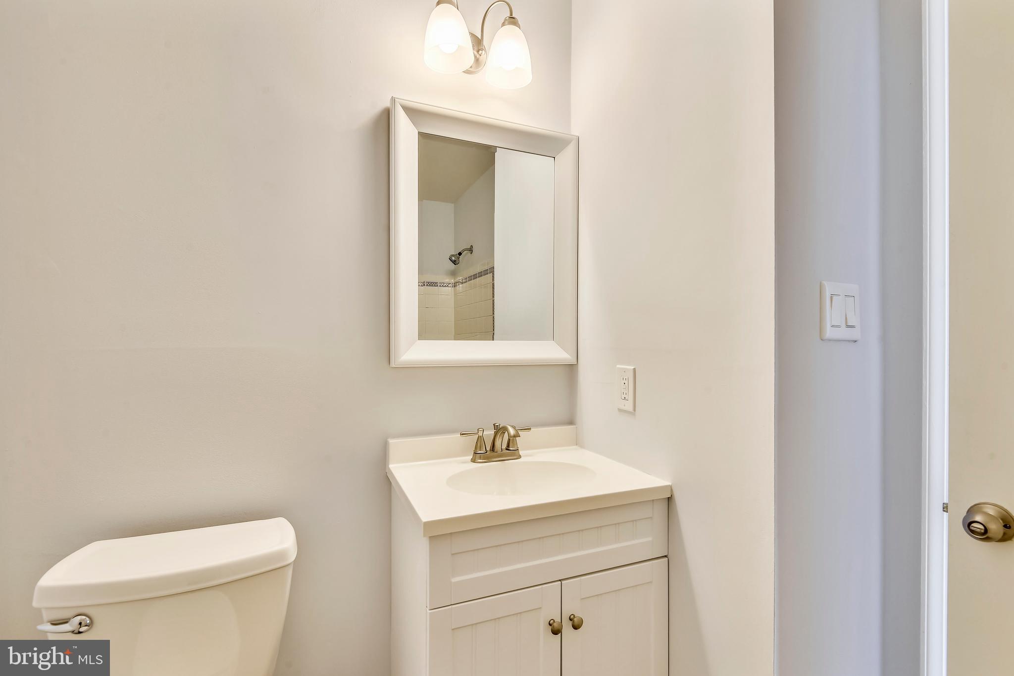 2229 Lovedale Lane, Unit 305B I Reston, VA 20191 - Photo 29 of 51 Master Bath