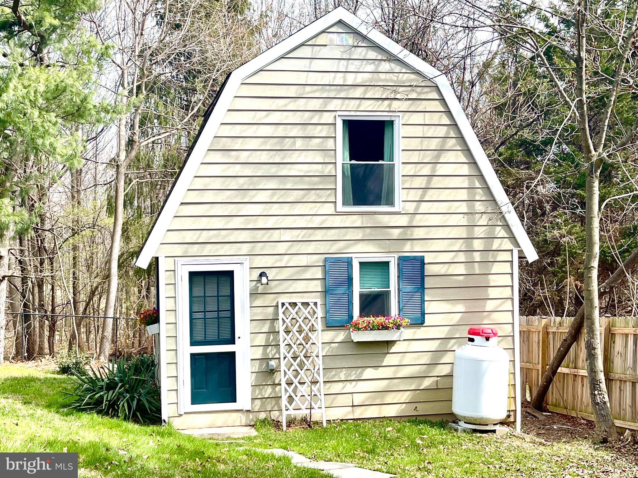 28321 Kemptown Road Damascus, MD 20872 - Photo 41 of 57 a view of house with backyard