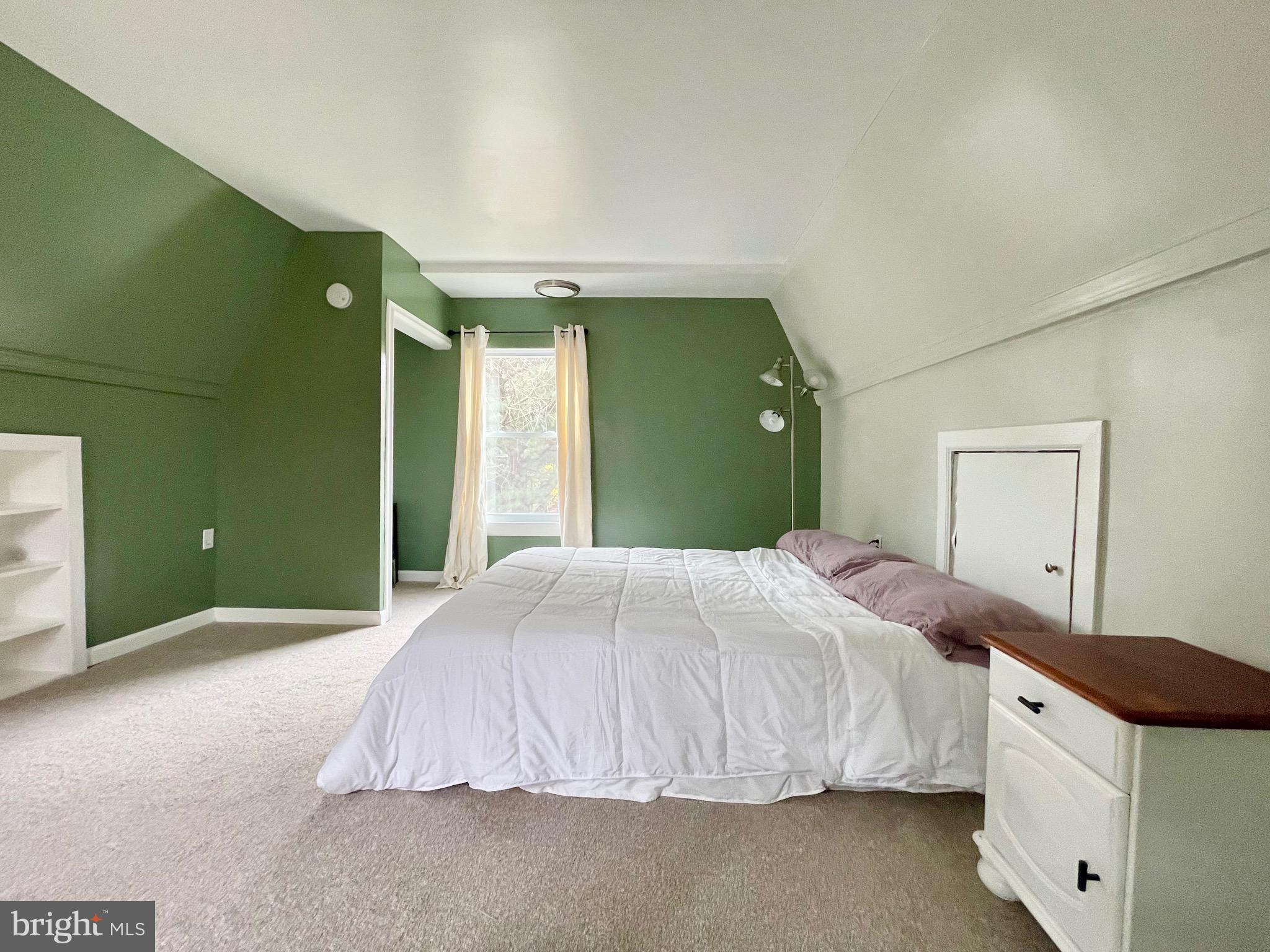 28321 Kemptown Road Damascus, MD 20872 - Photo 51 of 57 a bedroom with a bed and a dresser