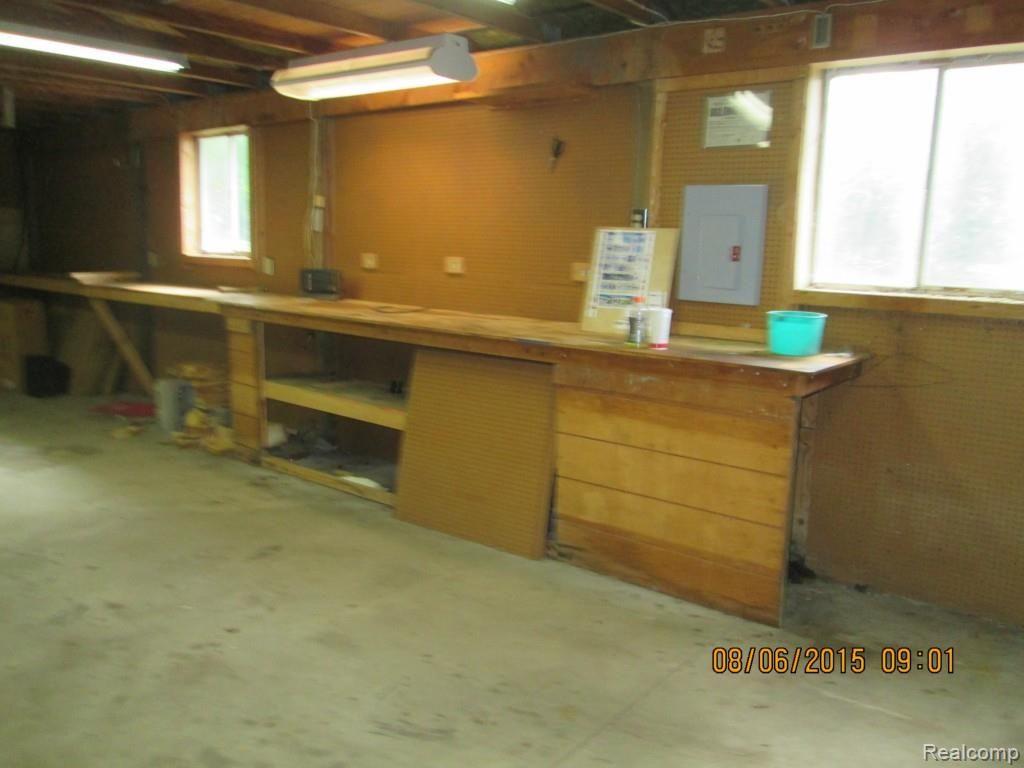 3575 Angus Road Fort Gratiot, MI 48059 - Photo 6 of 19 IMG_2819.jpg