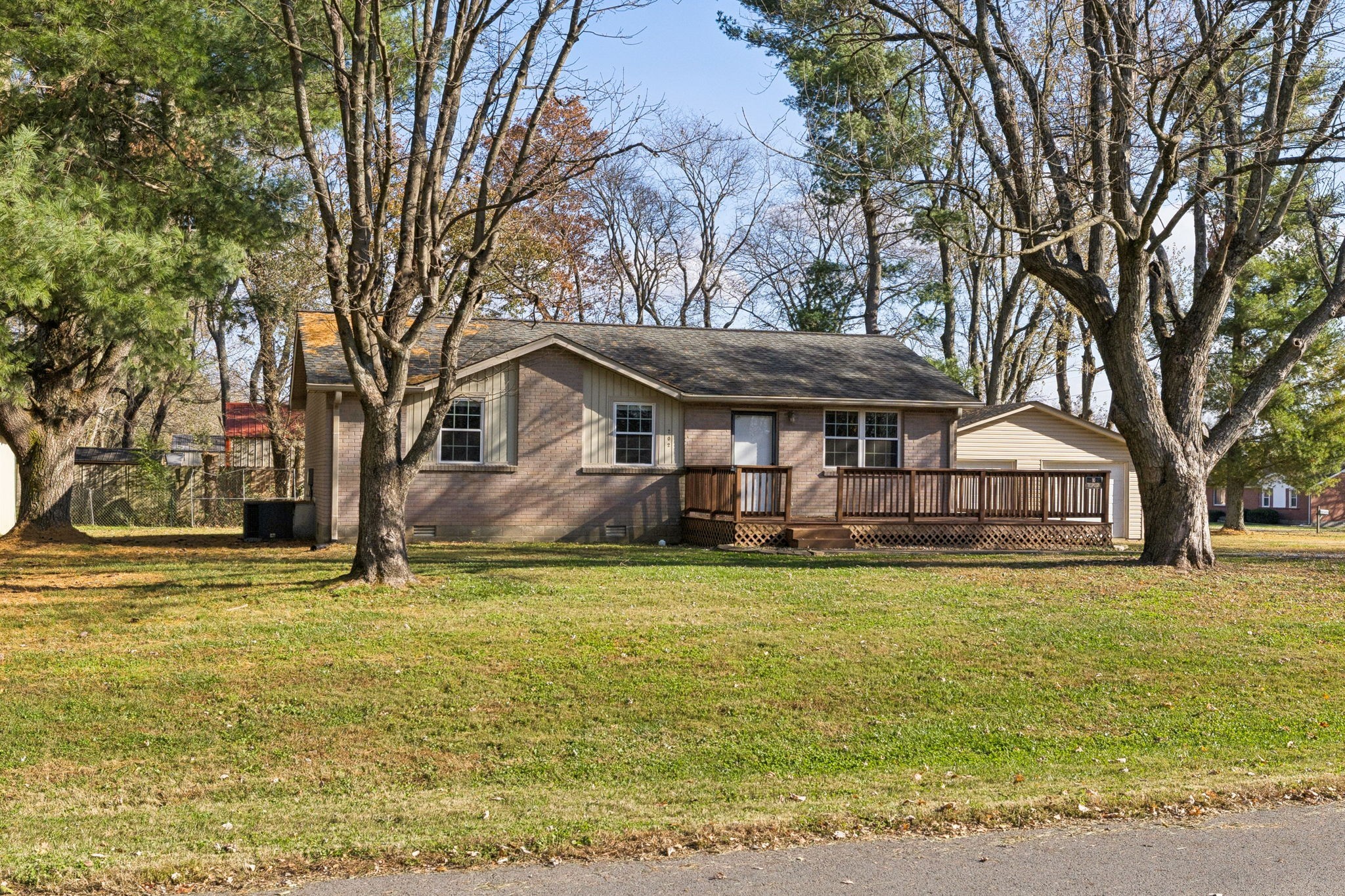 202 Austin Drive Portland, TN 37148 - Photo 4 of 48