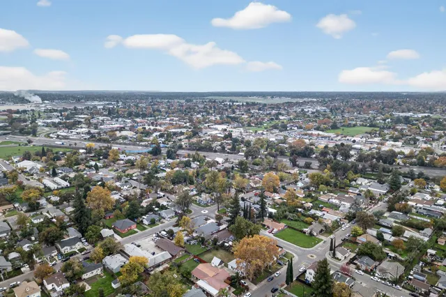 $299,888 | 3601 27th Avenue, Sacramento, CA 95820