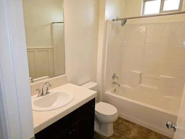 $2,495 | 3479 Sussex Avenue, Clovis, CA 93619