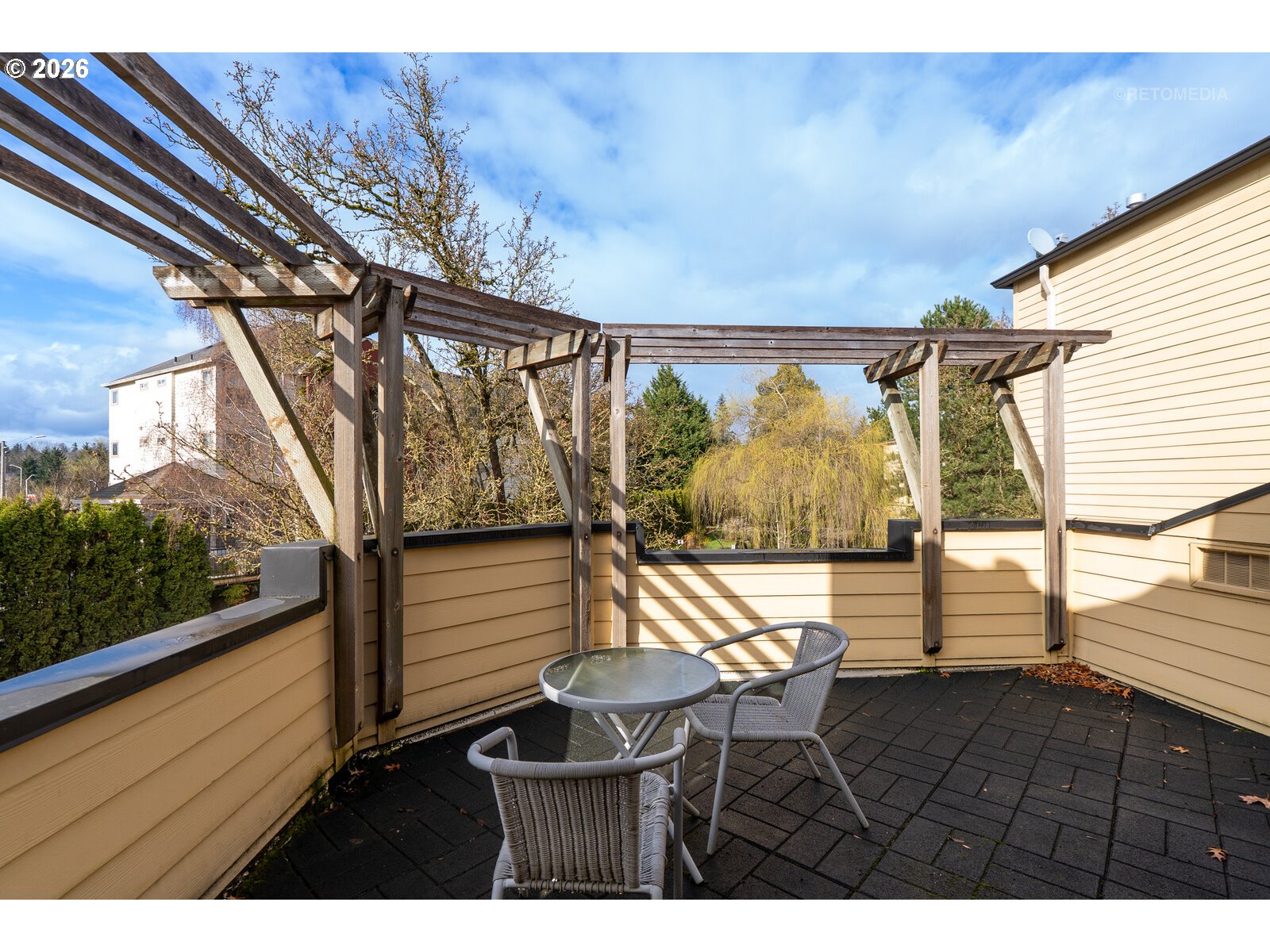 8325 Southwest Seneca Street Tualatin, OR 97062 - Photo 17 of 39 a view of entryway
