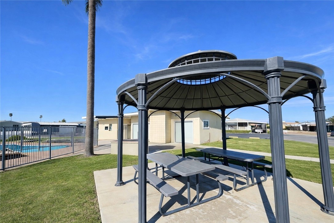 2140 Robin Avenue, Unit 2140A Oxnard, CA 93033 - Photo 14 of 17 a view of a two chairs in the patio