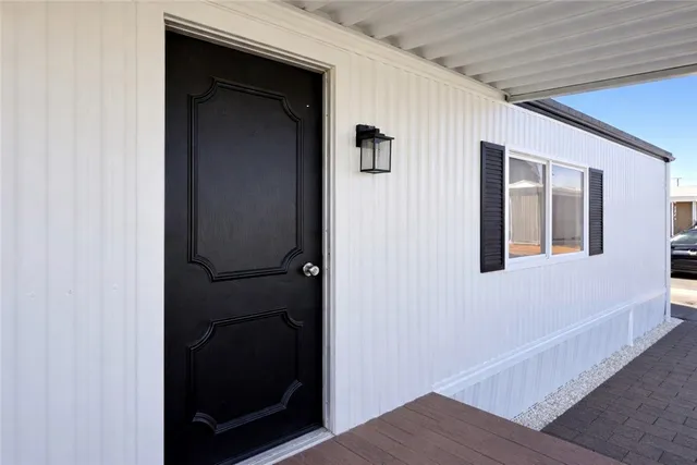 $199,999 | 2140 Robin Avenue, Unit 2140A, Oxnard, CA 93033