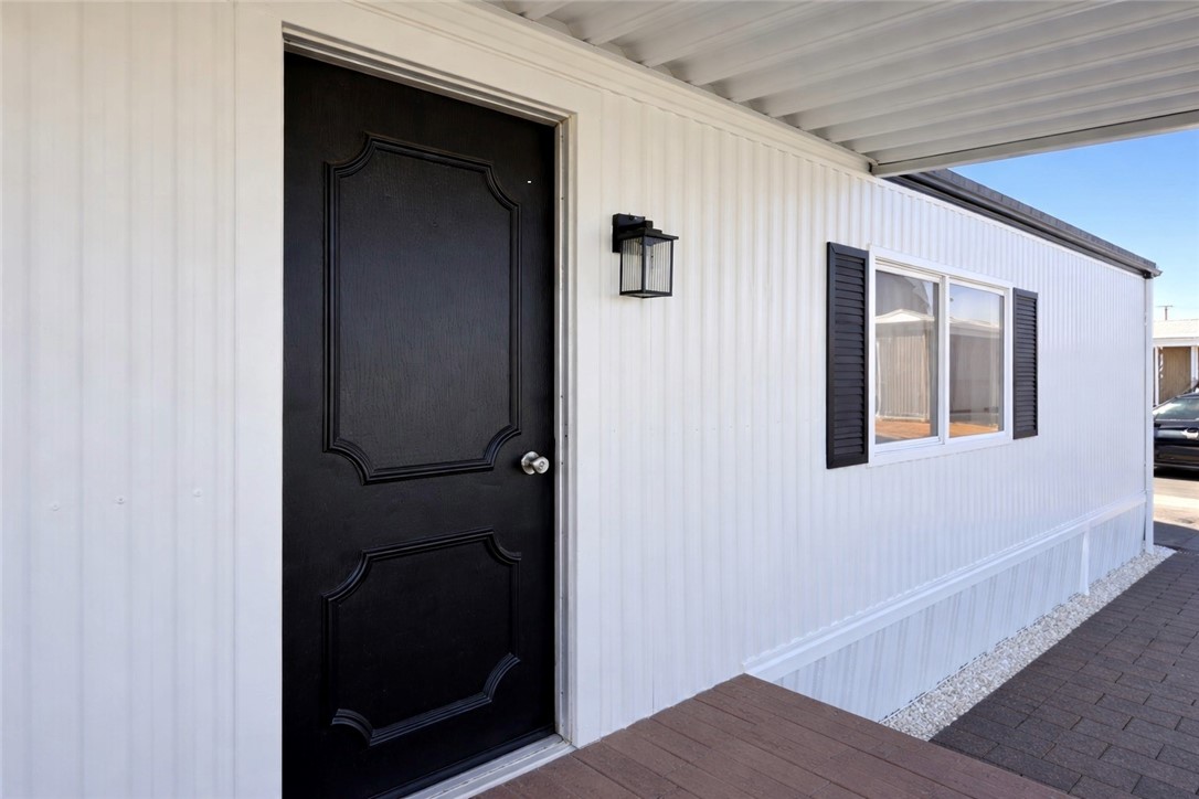 2140 Robin Avenue, Unit 2140A Oxnard, CA 93033 - Photo 2 of 17 a view of front door