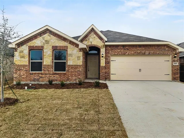 $1,965 | 9909 Mescalbean Boulevard, Crowley, TX 76036