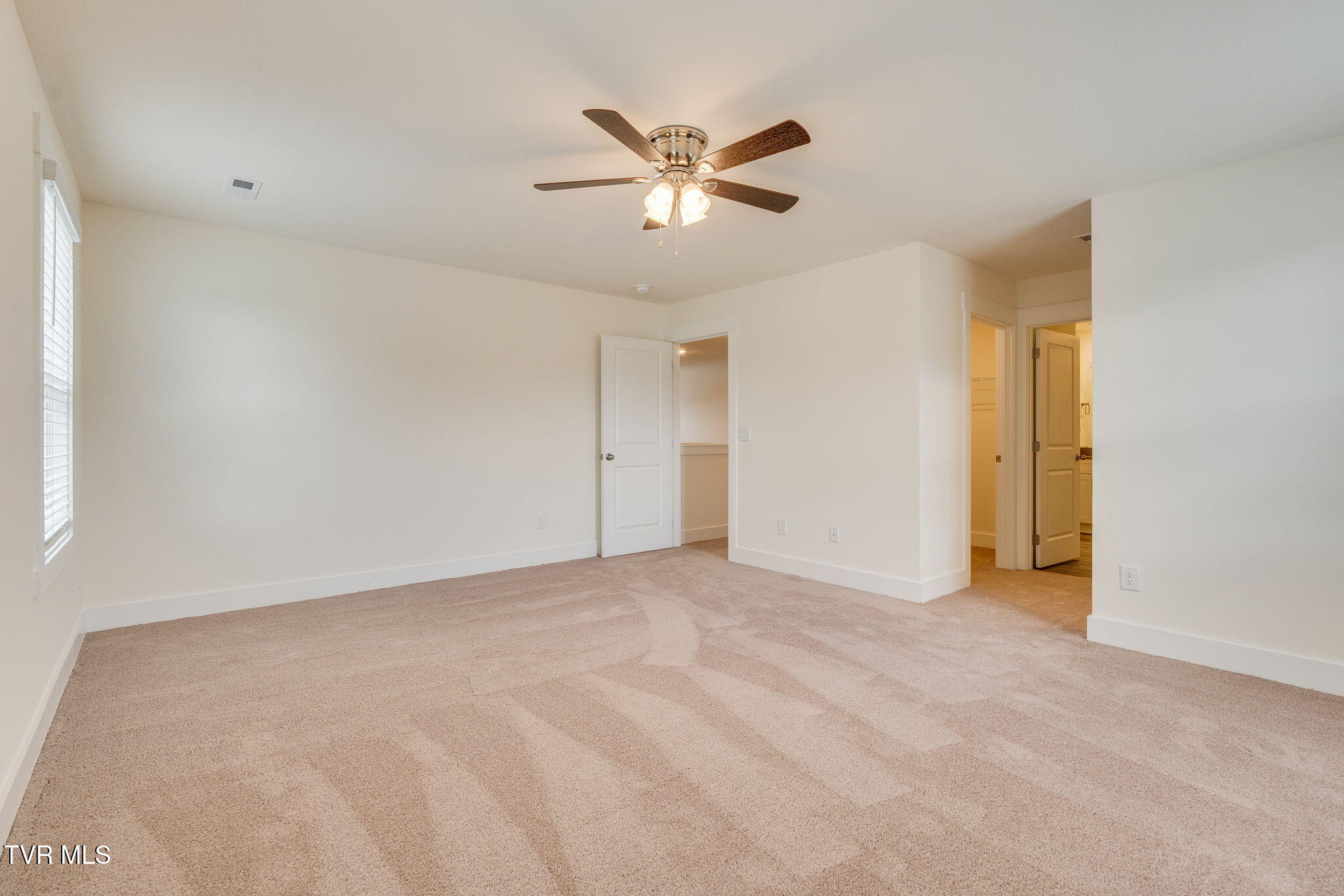 332 Cookie Loop Johnson City, TN 37615 - Photo 26 of 50 024