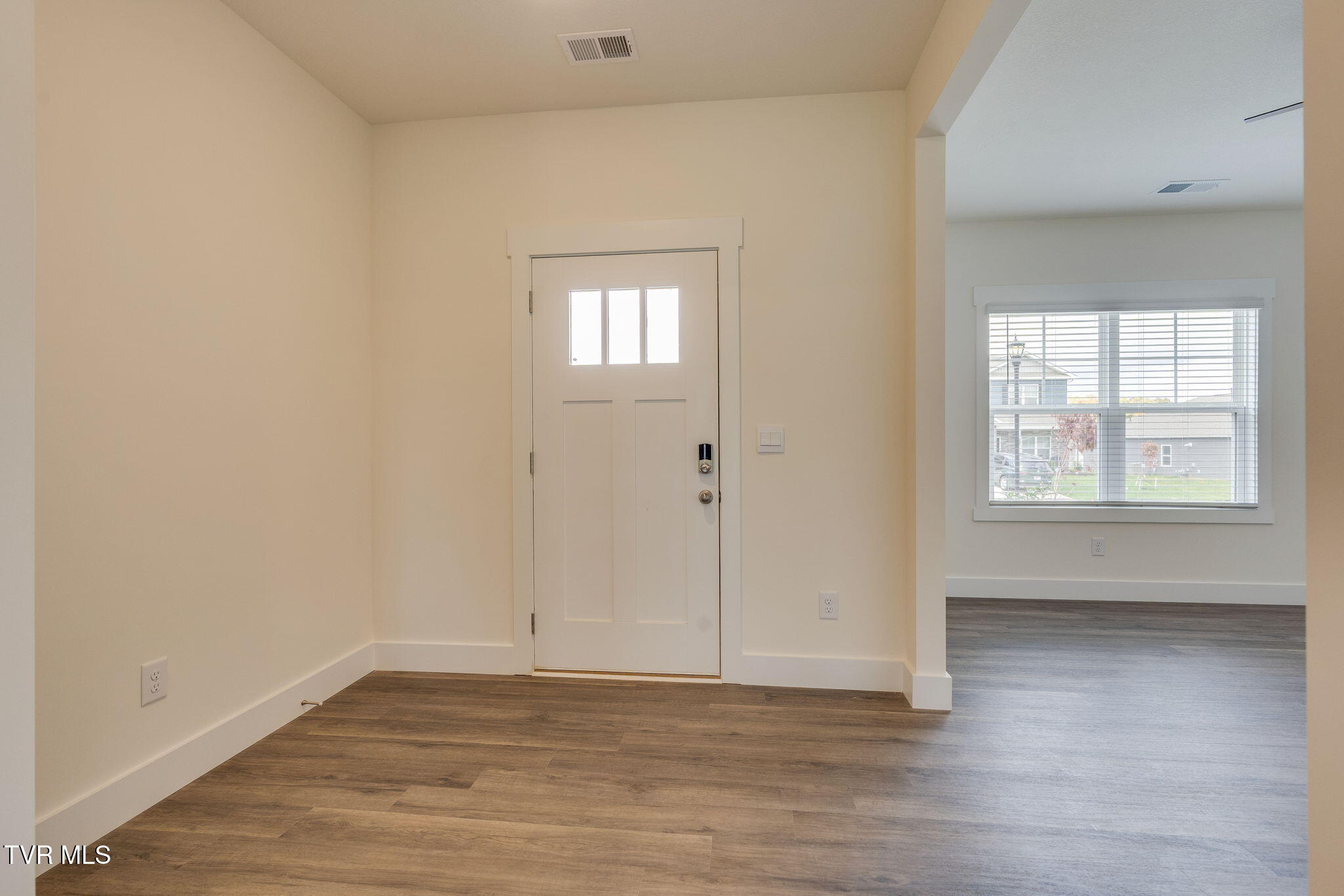 332 Cookie Loop Johnson City, TN 37615 - Photo 7 of 50 005