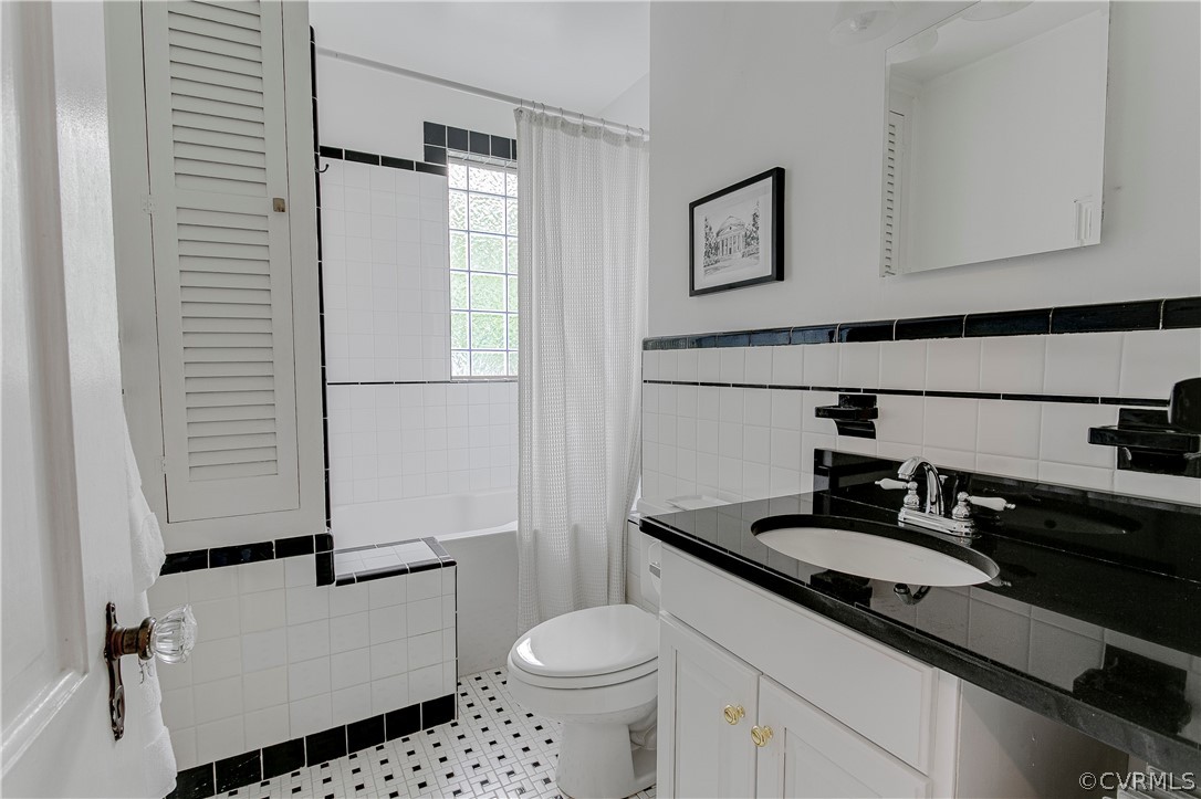 3811 Dover Road Richmond, VA 23221 - Photo 23 of 42 Gallery Image 23