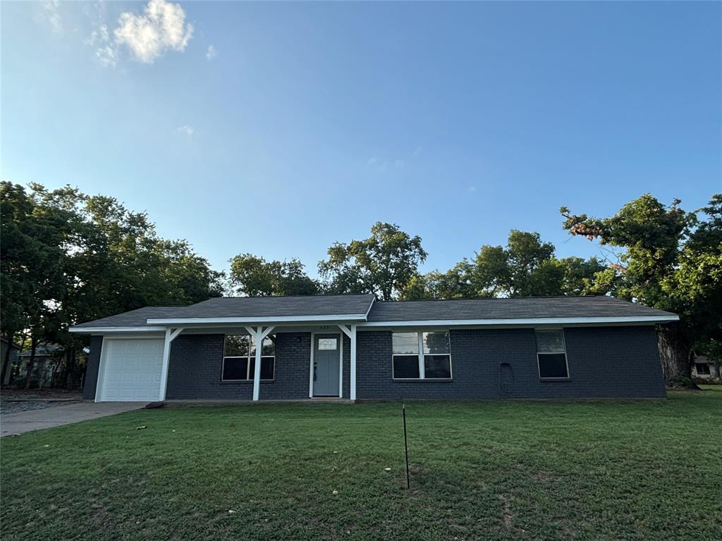 423 East 5th Street Bonham, TX 75418 - Photo 1 of 1