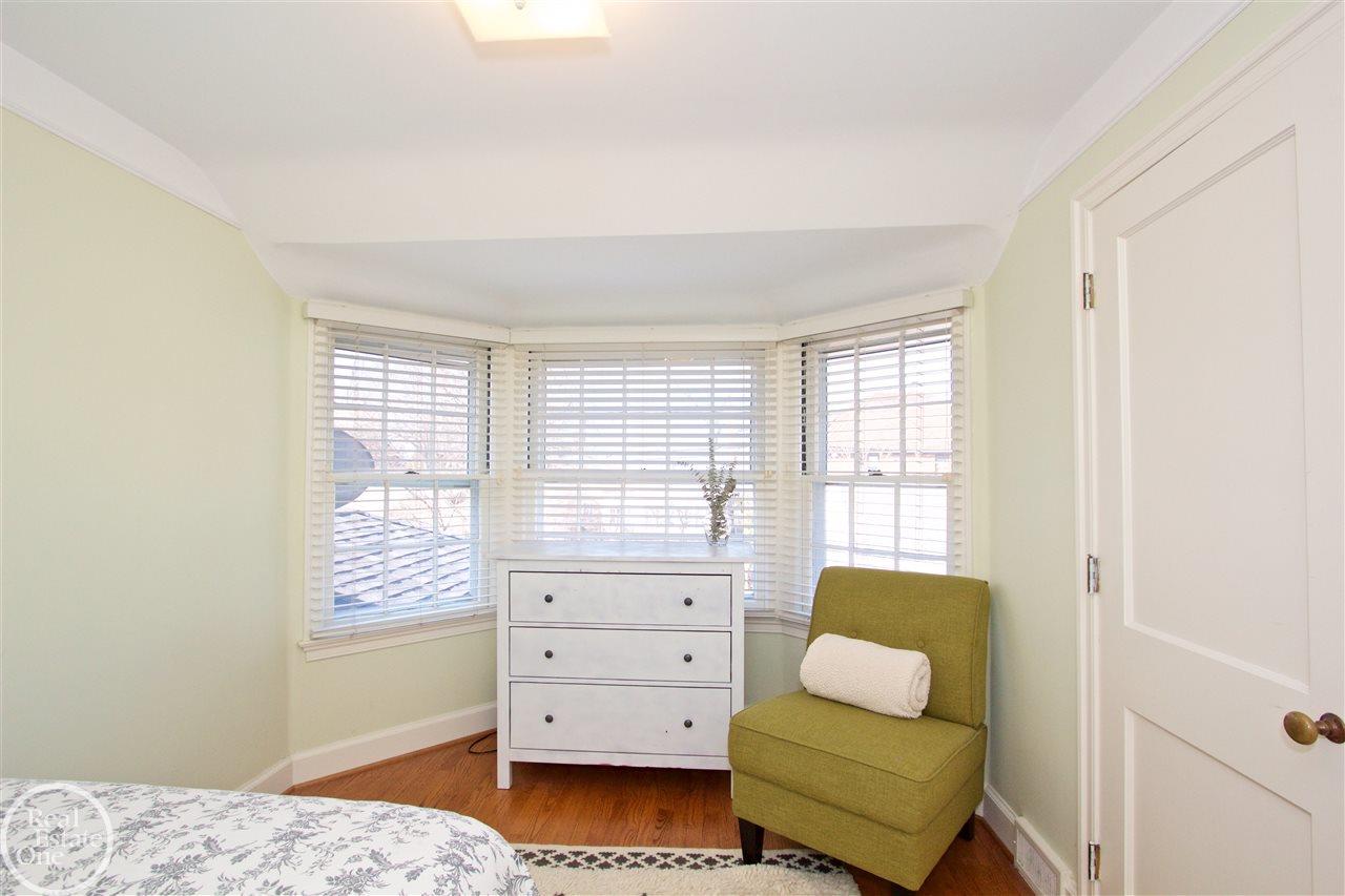 1147 Harvard Road Grosse Pointe Park, MI 48230 - Photo 13 of 48