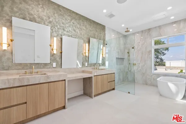 $19,500 | 16851 Encino Hills Drive, Encino, CA 91436