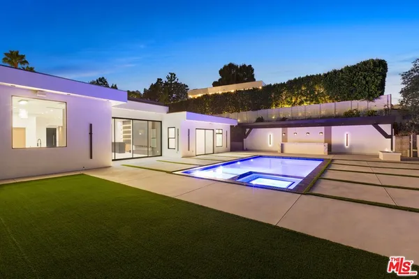 $19,500 | 16851 Encino Hills Drive, Encino, CA 91436