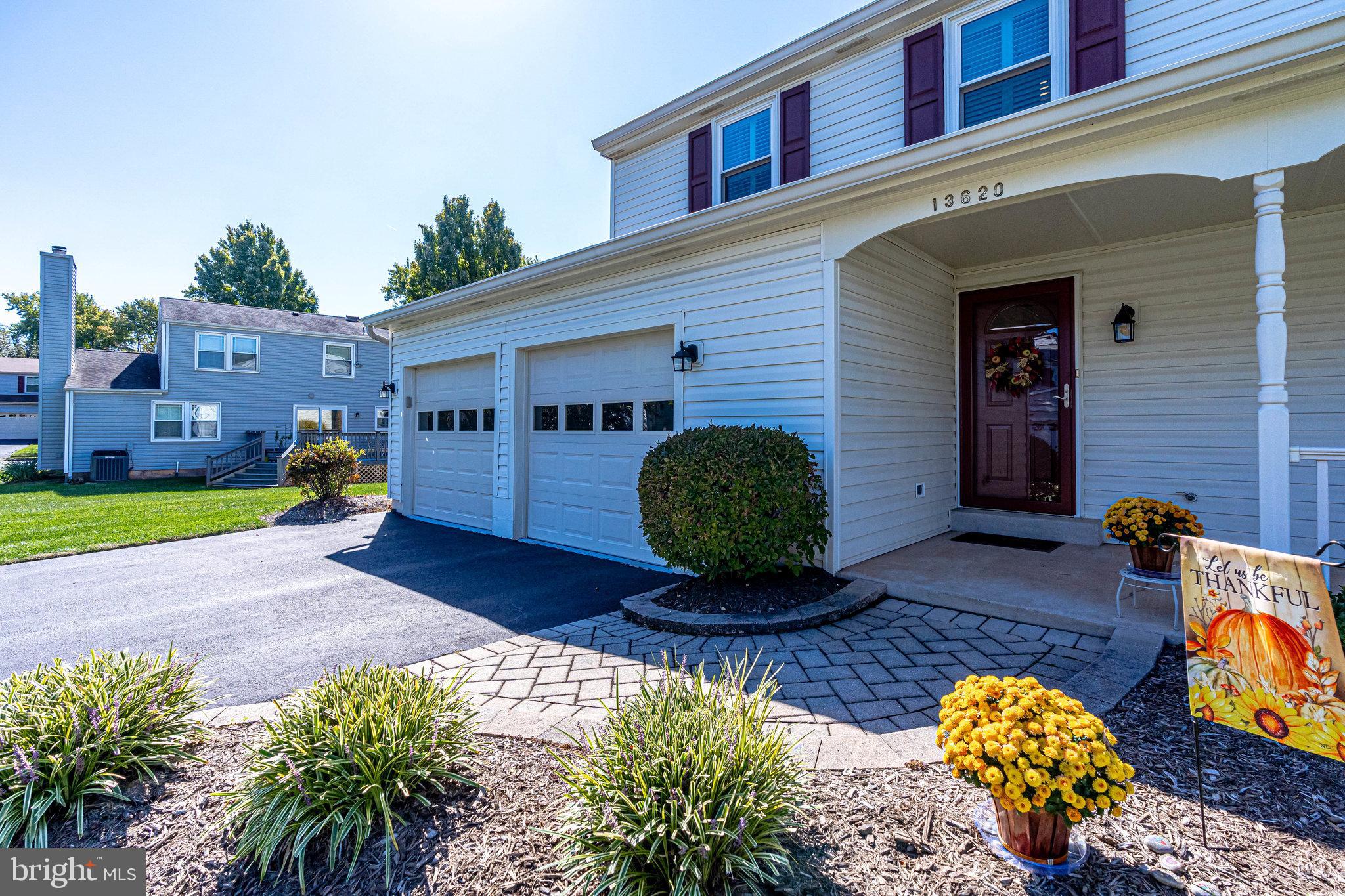 13620 Old Dairy Road Herndon, VA 20171 - Photo 4 of 60 Beautiful Entry