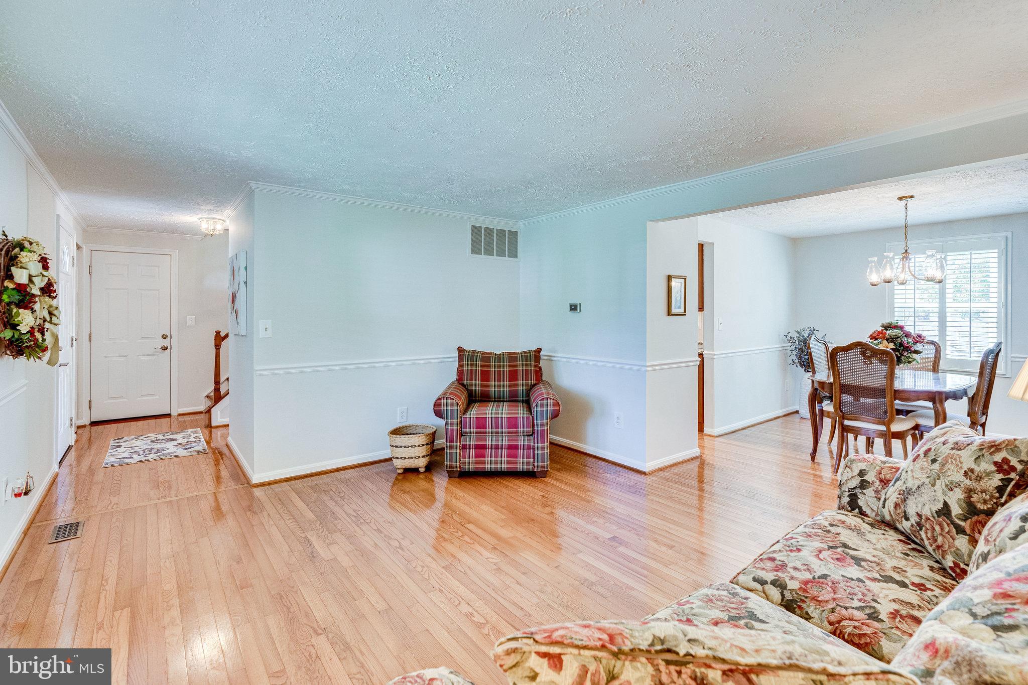 13620 Old Dairy Road Herndon, VA 20171 - Photo 8 of 60