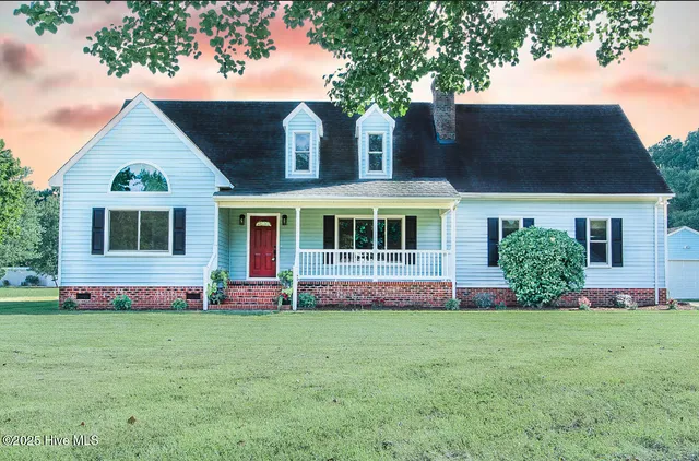 $610,000 | 114 Oxford Road, Moyock, NC 27958