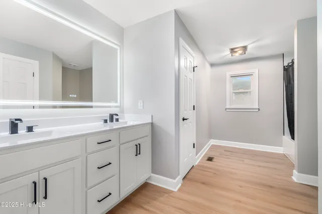 $610,000 | 114 Oxford Road, Moyock, NC 27958