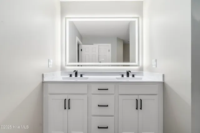 $610,000 | 114 Oxford Road, Moyock, NC 27958