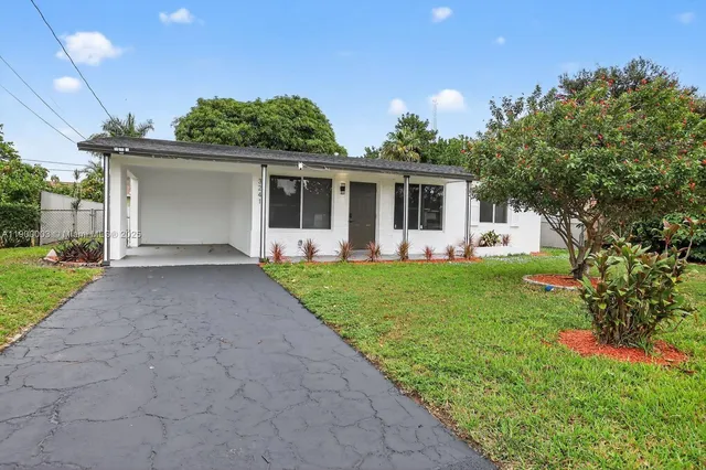 $434,900 | 3241 Northwest 16th Street, Lauderhill, FL 33311