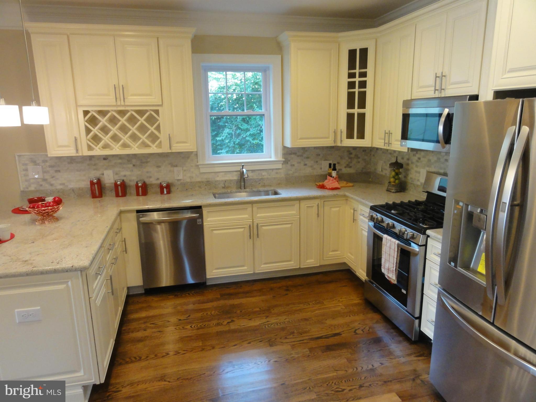 714 Silver Spring Avenue Silver Spring, MD 20910 - Photo 4 of 26 Kitchen